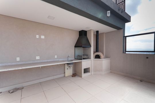 Apartamento à venda, com 312 m², 3 quartos e 4 vagas — Churrasqueira