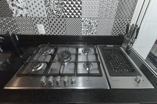 Apartamento à venda, com 110 m², 3 quartos e 2 vagas — Cozinha