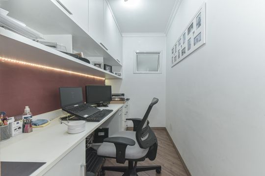 Apartamento à venda, com 110 m², 3 quartos e 2 vagas — Escritório