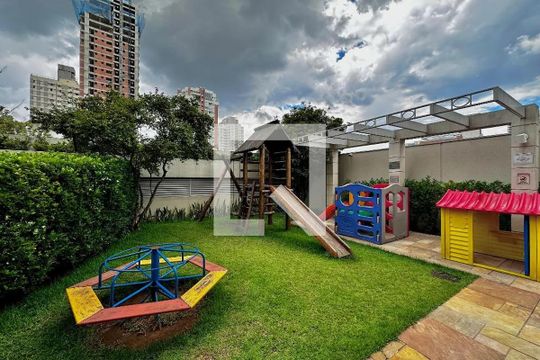 Apartamento à venda, com 110 m², 3 quartos e 2 vagas — Área comum - Playground
