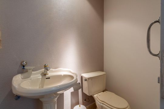 Apartamento à venda, com 205 m², 3 quartos e 4 vagas — Lavabo