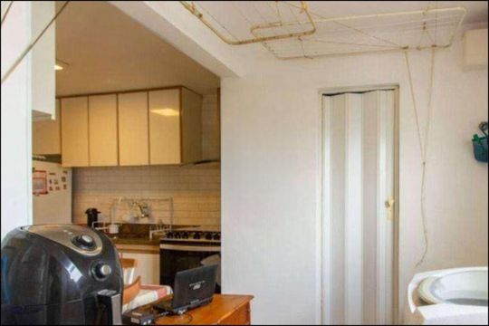 Venda de apartamento mobiliado em Pinheiros com 3 quartos, varanda e piscina no condomínio. — foto 9
