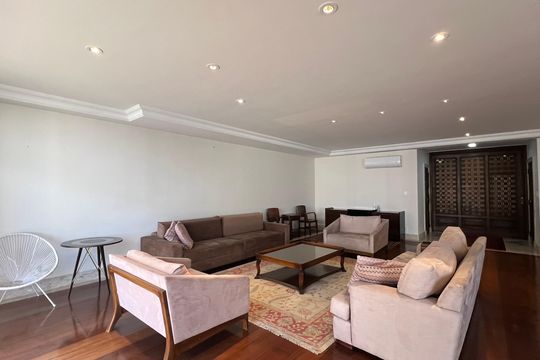 Apartamento à venda com 4 quartos, sendo 3 suítes. Ideal para quem busca conforto e praticidades. — Salas