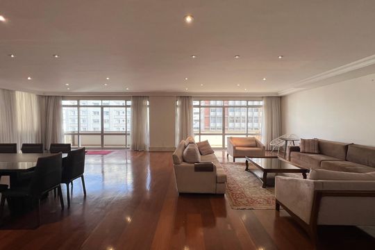 Apartamento à venda com 4 quartos, sendo 3 suítes. Ideal para quem busca conforto e praticidades. — Salas