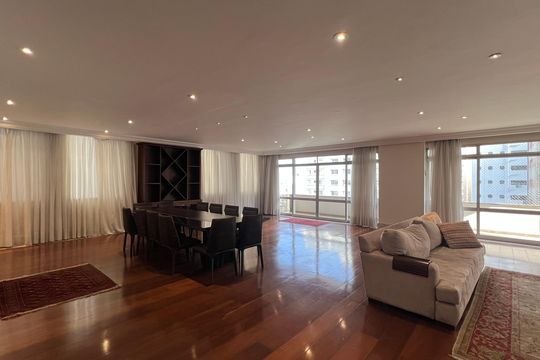 Apartamento à venda com 4 quartos, sendo 3 suítes. Ideal para quem busca conforto e praticidades. — Salas