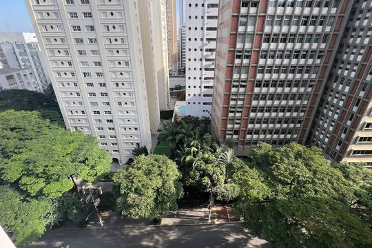 Apartamento à venda com 4 quartos, sendo 3 suítes. Ideal para quem busca conforto e praticidades. — Vista da Varanda