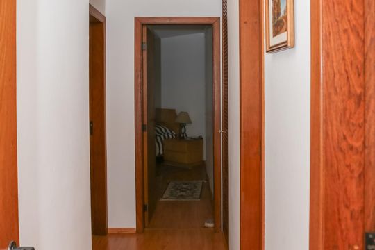 Apartamento à venda em Perdizes com 3 quartos. — Corredor