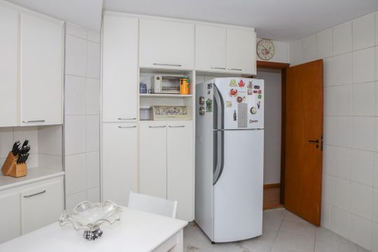 Apartamento à venda em Perdizes com 3 quartos. — Cozinha