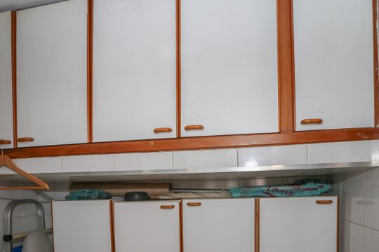 Apartamento à venda em Perdizes com 3 quartos. — Quarto de Serviço