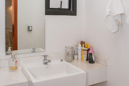 Apartamento à venda em Perdizes com 3 quartos. — Lavabo