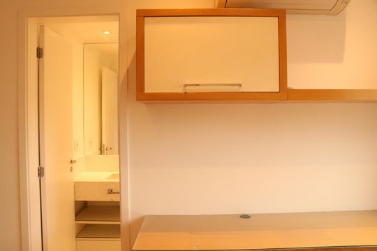 Apartamento à venda, com 137 m², 3 quartos e 3 vagas — Suíte 2