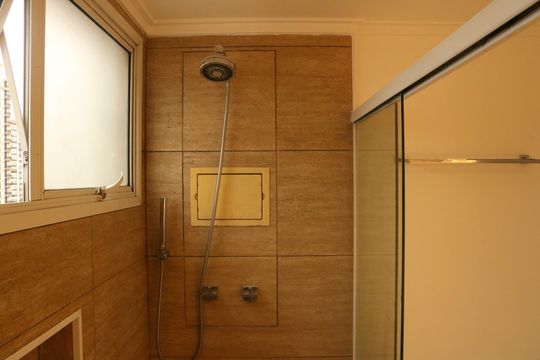 Apartamento à venda, com 137 m², 3 quartos e 3 vagas — Banheiro da Suíte 3