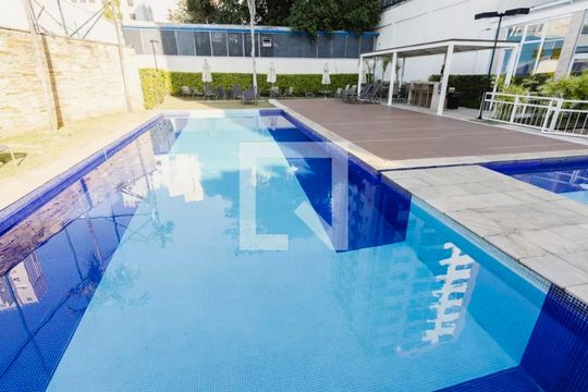 Apartamento à venda, com 137 m², 3 quartos e 3 vagas — Piscina