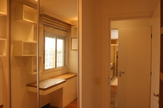 Apartamento à venda, com 137 m², 3 quartos e 3 vagas — Suíte 1