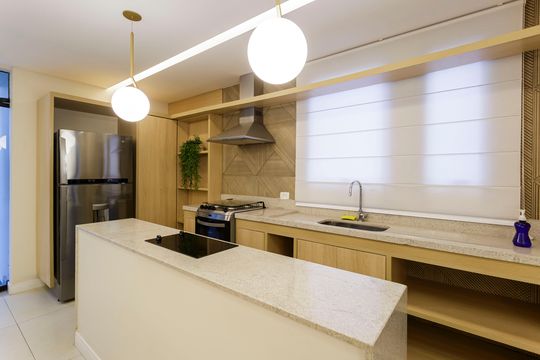 Compra apartamento mobiliado com 3 quartos e varanda. — Área comum - Salão de festas