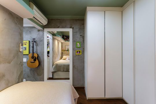 Compra apartamento mobiliado com 3 quartos e varanda. — Suíte 2