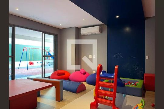 Comprar apartamento mobiliado com 3 quartos, piscina e academia no condomínio. — Brinquedoteca