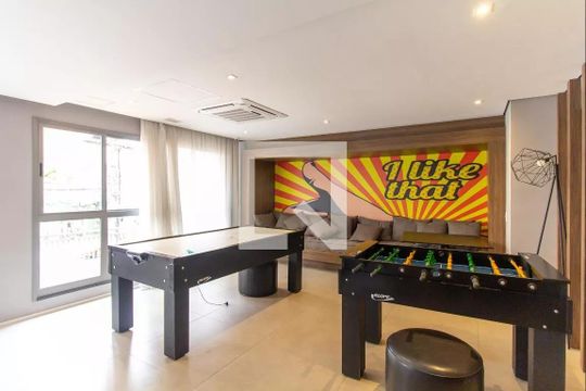 Comprar apartamento mobiliado com 3 quartos, piscina e academia no condomínio. — Área comum - Salão de jogos