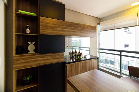 Comprar apartamento mobiliado com 3 quartos, piscina e academia no condomínio. — Varanda Gourmet