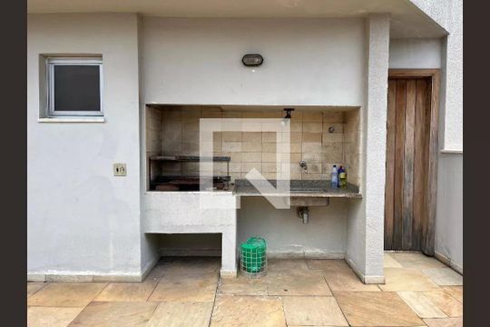 Apartamento à venda, com 196 m², 4 quartos e 3 vagas — Área comum - Churrasqueira