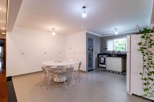 Apartamento à venda, com 196 m², 4 quartos e 3 vagas — Sala de Jantar