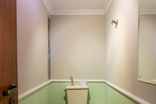 Apartamento à venda, com 196 m², 4 quartos e 3 vagas — Lavabo
