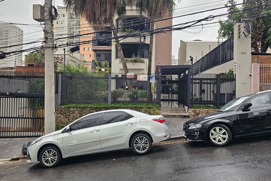 Apartamento à venda, com 196 m², 4 quartos e 3 vagas — Fachada