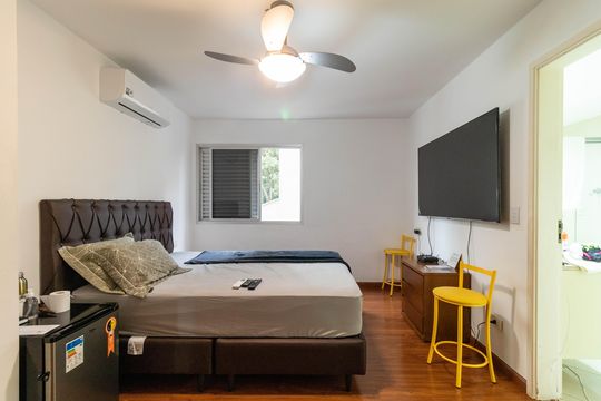 Apartamento à venda, com 196 m², 4 quartos e 3 vagas — Suíte 3