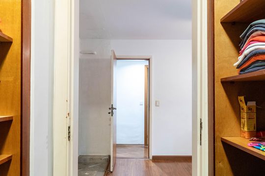 Apartamento à venda, com 196 m², 4 quartos e 3 vagas — Closet da suíte 3