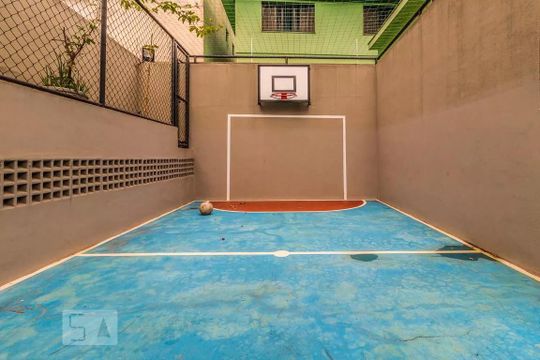 Apartamento à venda, com 196 m², 4 quartos e 3 vagas — Área comum - Quadra Poliesportiva