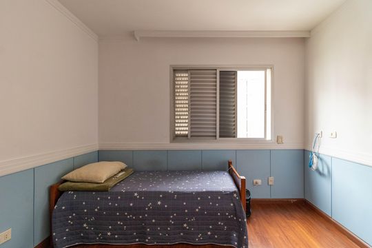 Apartamento à venda, com 196 m², 4 quartos e 3 vagas — Suíte 1