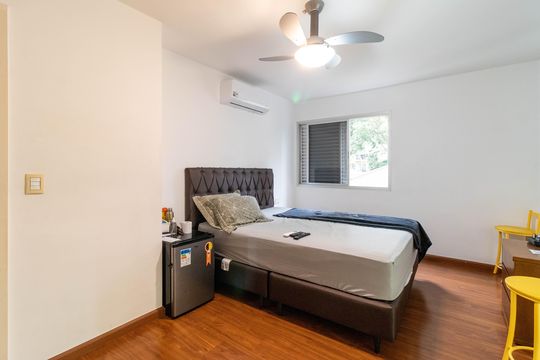 Apartamento à venda, com 196 m², 4 quartos e 3 vagas — Suíte 3