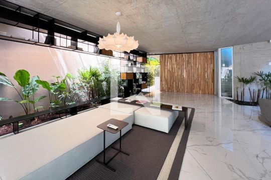 Compra apartamento mobiliado na Vila Nova Conceição com 2 quartos, varanda gourmet e piscina. — Salão de Festas