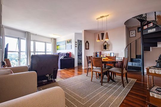 Venda de apartamento mobiliado com 3 quartos, quintal e churrasqueira no condomínio. — foto 1