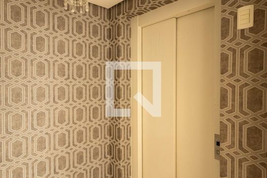 Apartamento à venda na Cidade Monções, 3 quartos, varanda, mobiliado, piscina e academia no condomínio. — Hall de entrada