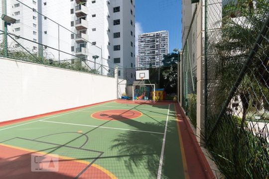 Apartamento à venda na Cidade Monções, 3 quartos, varanda, mobiliado, piscina e academia no condomínio. — Quadra Poliesportiva