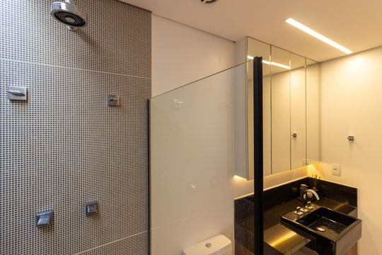 Apartamento com 3 quartos e academia no condomínio para comprar. — Banheiro da Suíte 2