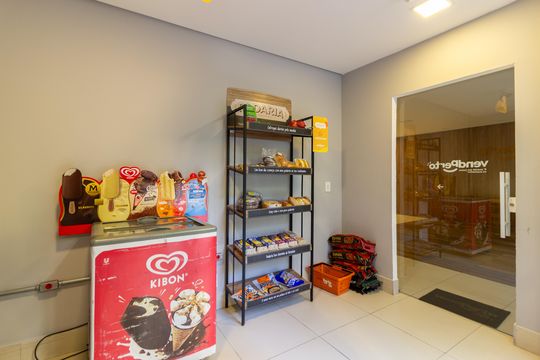 Apartamento com 3 quartos e academia no condomínio para comprar. — Área comum - Mercadinho