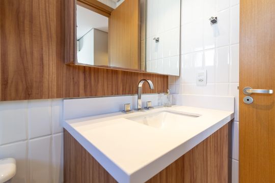 Apartamento com 3 quartos e academia no condomínio para comprar. — Banheiro da Suíte 1