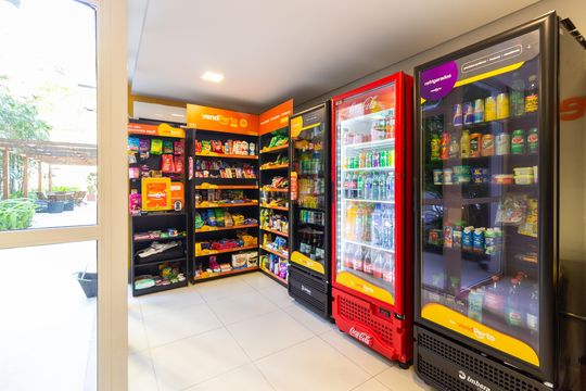 Apartamento com 3 quartos e academia no condomínio para comprar. — Área comum - Mercadinho