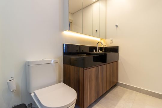 Apartamento com 3 quartos e academia no condomínio para comprar. — Banheiro da Suíte 2