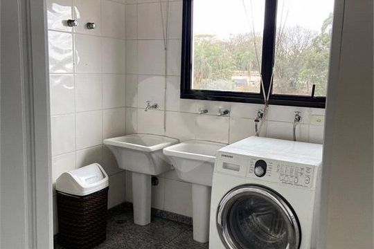 Apartamento mobiliado no Alto da Lapa com 4 suítes, varanda gourmet, academia e piscina. Ideal para compra. — foto 19