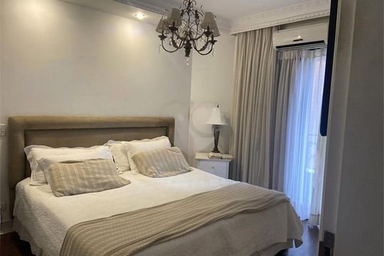 Apartamento mobiliado no Alto da Lapa com 4 suítes, varanda gourmet, academia e piscina. Ideal para compra. — foto 12