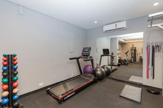 Compra apartamento no Brooklin com 3 quartos, closet e academia no condomínio. Pet friendly. — Área comum