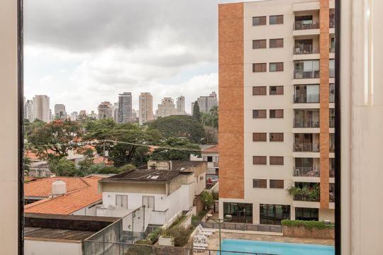 Compra apartamento no Brooklin com 3 quartos, closet e academia no condomínio. Pet friendly. — Vista da Suíte 2
