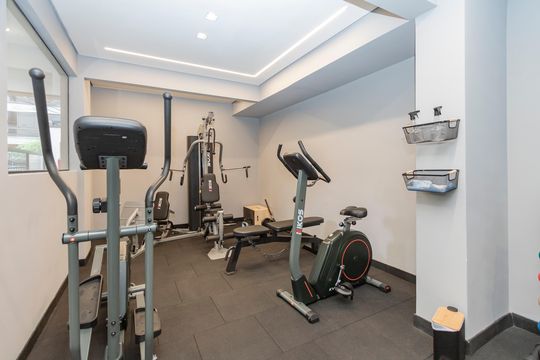 Compra apartamento no Brooklin com 3 quartos, closet e academia no condomínio. Pet friendly. — Área comum