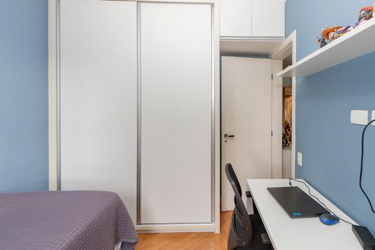 Compra apartamento no Brooklin com 3 quartos, closet e academia no condomínio. Pet friendly. — Suíte 3
