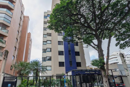 Compra apartamento no Brooklin com 3 quartos, closet e academia no condomínio. Pet friendly. — Fachada
