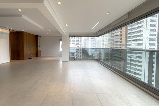 Comprar apartamento mobiliado com 3 quartos, varanda e churrasqueira. Piscina e churrasqueira no condomínio. — foto 8