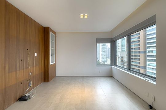Comprar apartamento mobiliado com 3 quartos, varanda e churrasqueira. Piscina e churrasqueira no condomínio. — foto 11